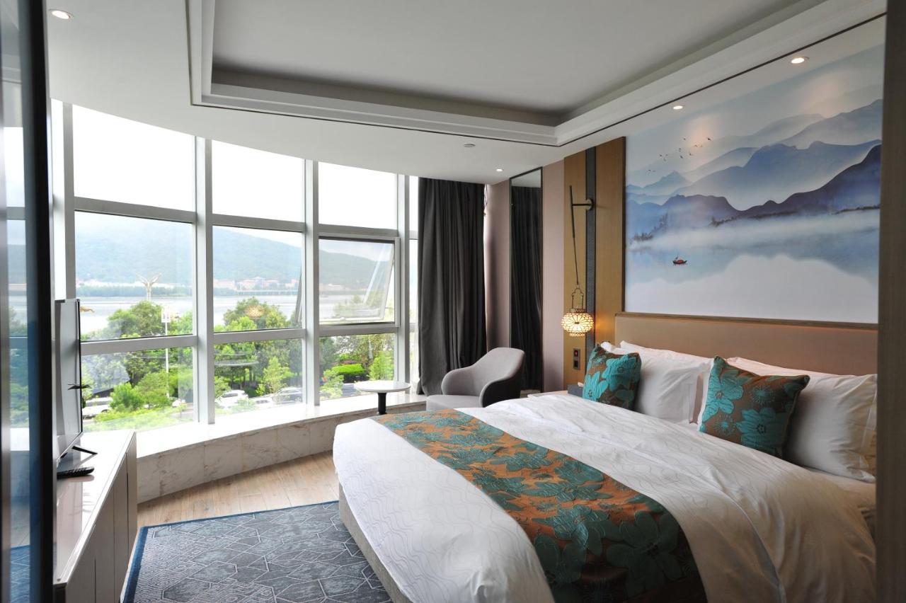 Weiselect Wanghu Hotel Кунмин Екстериор снимка