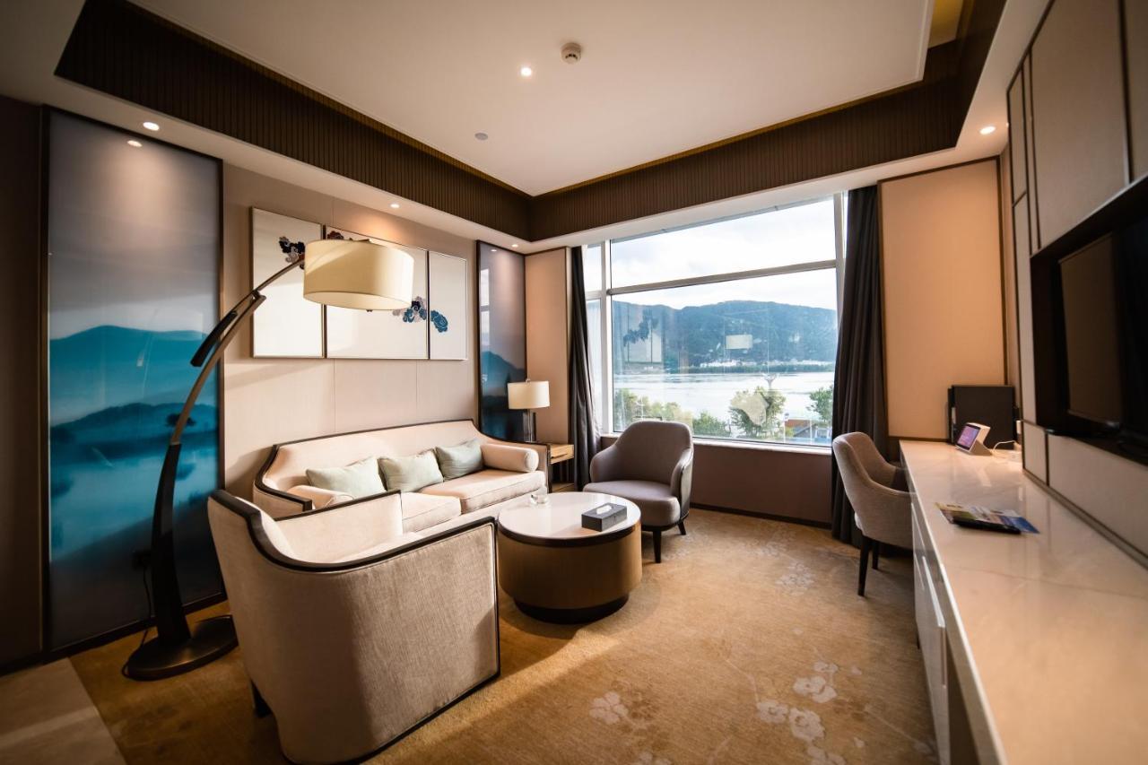 Weiselect Wanghu Hotel Кунмин Екстериор снимка